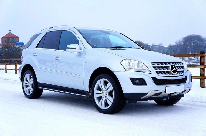 除車內(nèi)異味用什么好？試試車載凈化器！