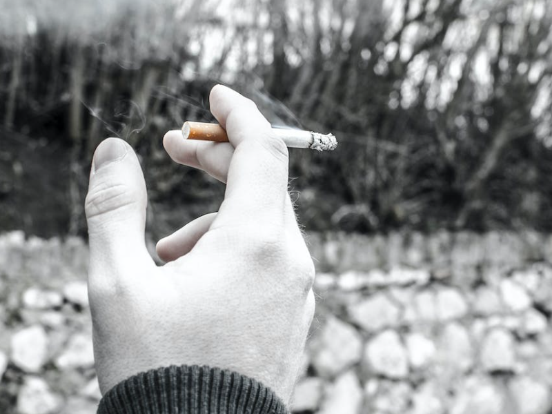 二手煙對人體影響那么大，該怎么解決比較好